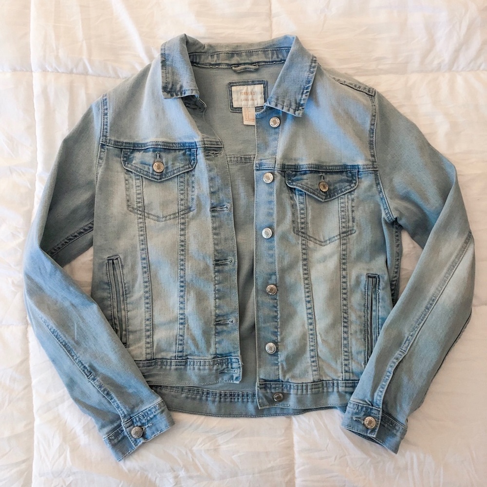 NWOT Forever 21 Denim Jacket